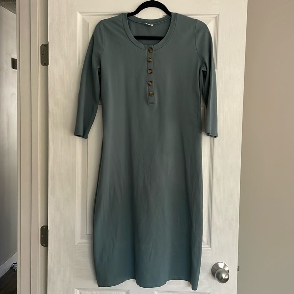 Lou Lou & Company Every Day Maternity and Nursing Dress - Picture 3 of 12